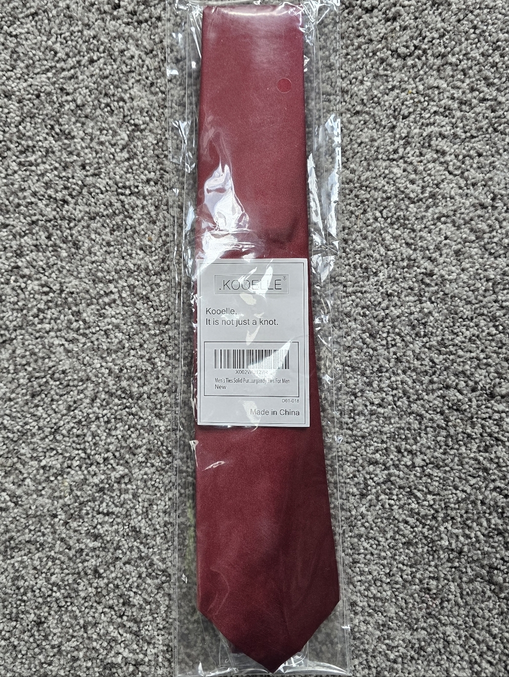 Kooele Burgundy Red Solid Men's Tie Formal